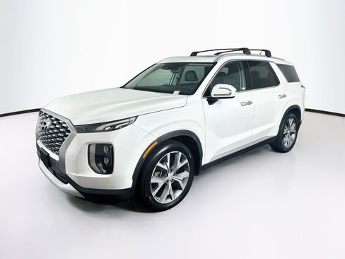 Used 2020 Hyundai Palisade SEL w/ Premium Package AWD/4WD image 3