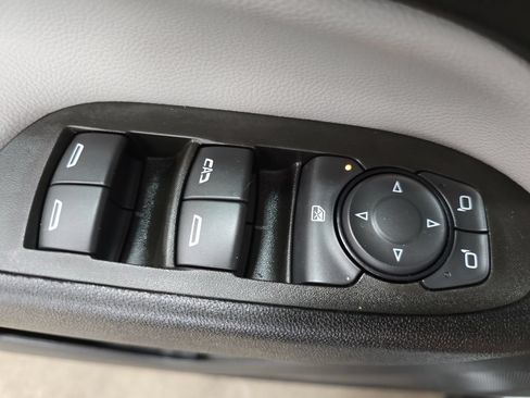 Used 2024 Chevrolet Equinox LT AWD/4WD image 28