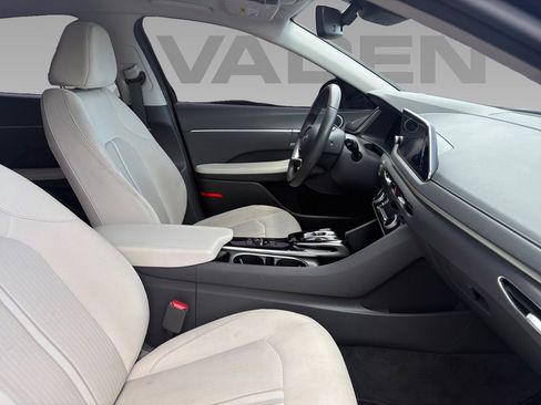 Used 2023 Hyundai Sonata SEL w/ Convenience Package FWD image 9