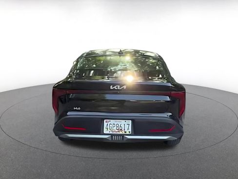 Used 2025 Kia K4 FWD image 10