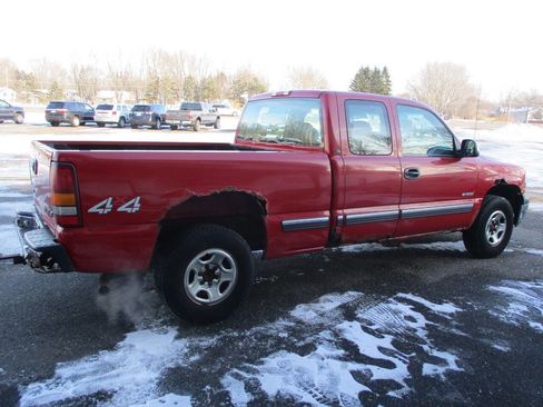 Used 2002 Chevrolet Silverado 1500 LS image 9