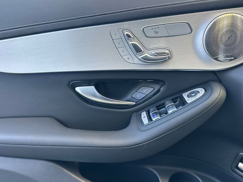 Used 2023 Mercedes-Benz GLC 300 4MATIC Coupe image 10
