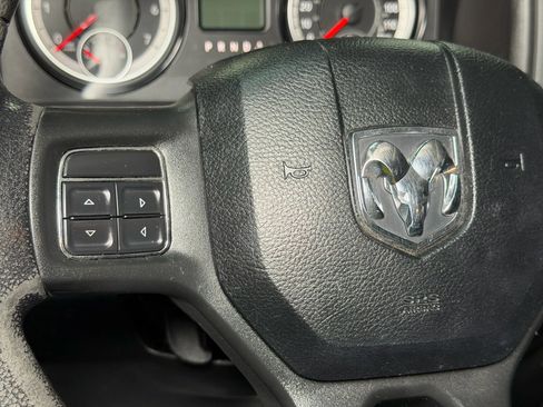 Used 2017 RAM 2500 Tradesman w/ Chrome Appearance Group image 33