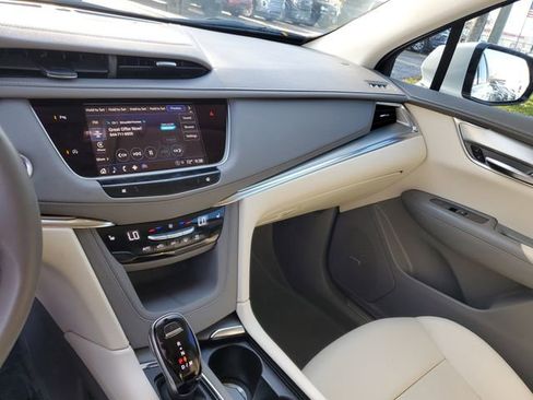 Used 2022 Cadillac XT5 Premium Luxury image 26