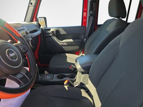 Used 2018 Jeep Wrangler Unlimited Sport S image 12