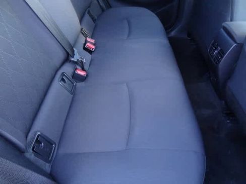 Used 2025 Toyota Corolla Cross LE image 9