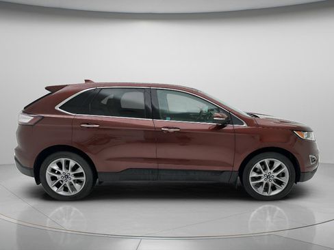 Used 2015 Ford Edge Titanium w/ Equipment Group 301A AWD/4WD image 3