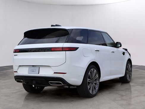 New 2025 Land Rover Range Rover Sport Dynamic SE AWD/4WD image 5