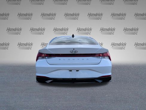Used 2021 Hyundai Elantra SEL w/ Convenience + Premium Package FWD image 8