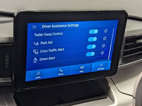 Certified 2022 Ford Explorer XLT w/ Equipment Group 202A image 29