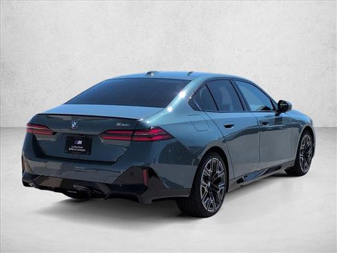 New 2026 BMW 530i w/ M Sport Package RWD image 2