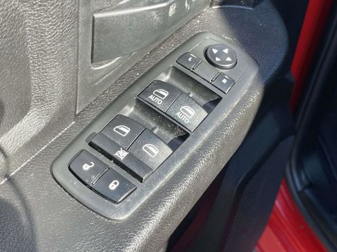 Used 2019 RAM 1500 Express image 17