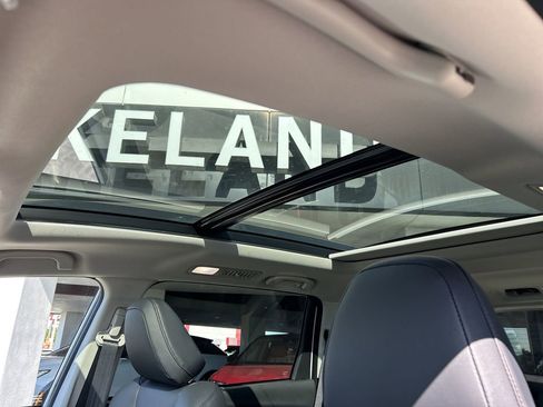 New 2026 Subaru Ascent Limited Bronze image 22