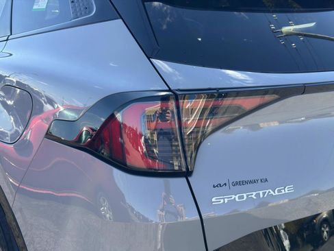 New 2026 Kia Sportage SX image 11