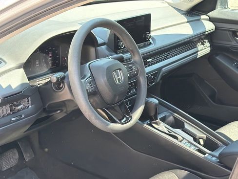 Used 2023 Honda Accord EX image 12