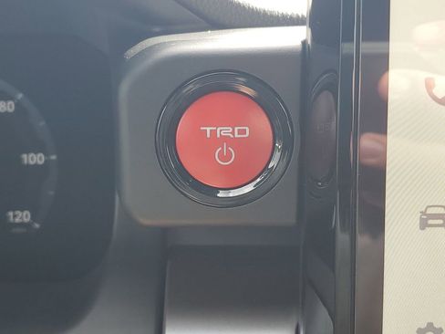 Certified 2025 Toyota Tacoma TRD Sport image 37