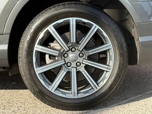Used 2018 Audi Q7 3.0T Prestige w/ Prestige Package AWD/4WD image 27