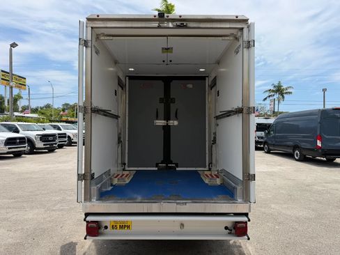 Used 2024 Ford E-350 and Econoline 350 Super Duty w/ Power Windows & Locks Group RWD image 10