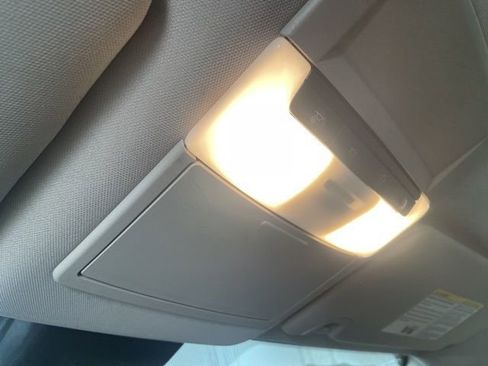 Used 2024 Nissan Altima 2.5 SV image 25