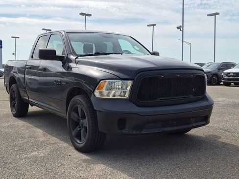 Used 2017 RAM 1500 Express w/ Black Ram 1500 Express Group RWD image 1