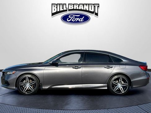 Used 2021 Honda Accord Touring image 6
