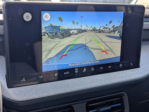 Certified 2025 Ford Maverick XLT w/ XLT Luxury Package image 13