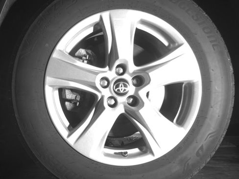 Used 2025 Toyota Highlander LE image 11