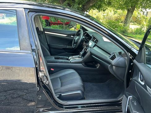 Used 2017 Honda Civic LX image 28