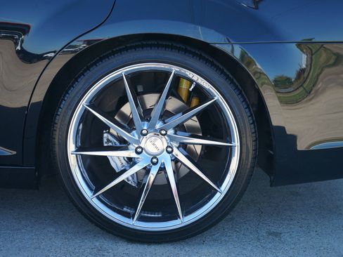 Used 2012 Chrysler 300 SRT8 image 17