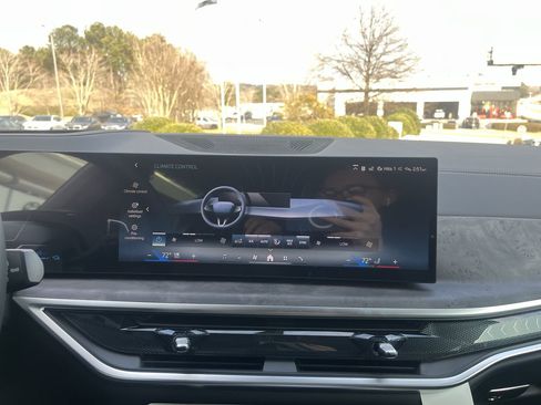 Used 2026 BMW X5 xDrive50e w/ Executive Package image 27