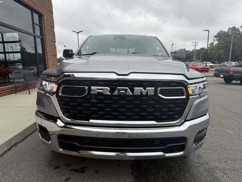 Used 2025 RAM 1500 Big Horn AWD/4WD image 9