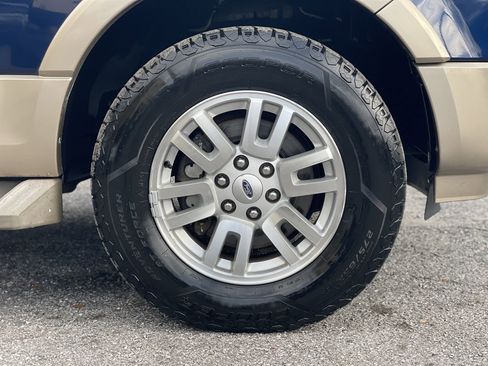 Used 2012 Ford Expedition EL XLT image 30