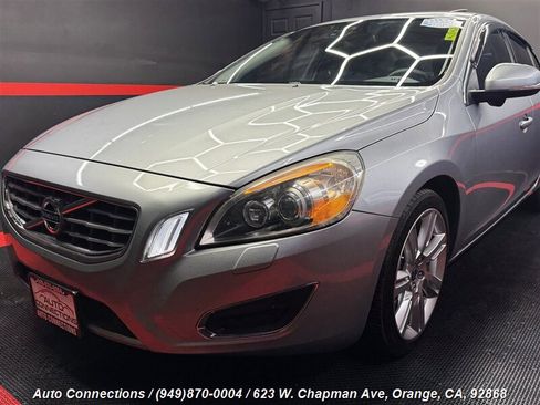 Used 2011 Volvo S60 T6 image 32