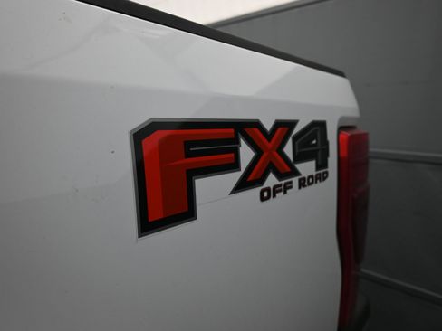 Used 2020 Ford F250 Lariat w/ Lariat Value Package image 13