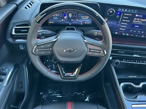 New 2026 Chevrolet Traverse RS image 19