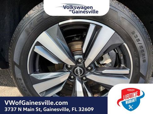 Used 2024 Nissan Rogue SL AWD/4WD image 28