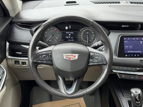 Used 2019 Cadillac XT4 Premium Luxury image 18