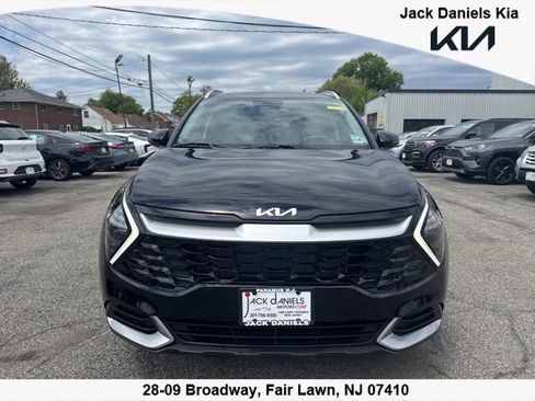 Certified 2024 Kia Sportage EX AWD/4WD image 1