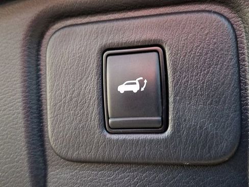 Used 2023 Nissan Murano SV image 32