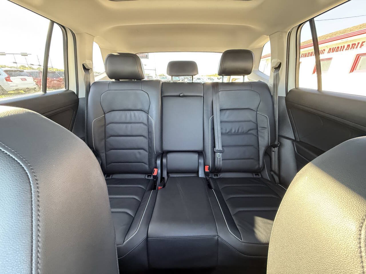 Used 2019 Volkswagen Tiguan SEL Premium AWD/4WD image 28