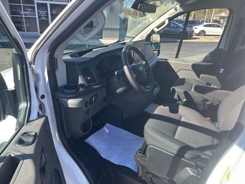 Used 2023 Ford Transit 350 XLT image 14