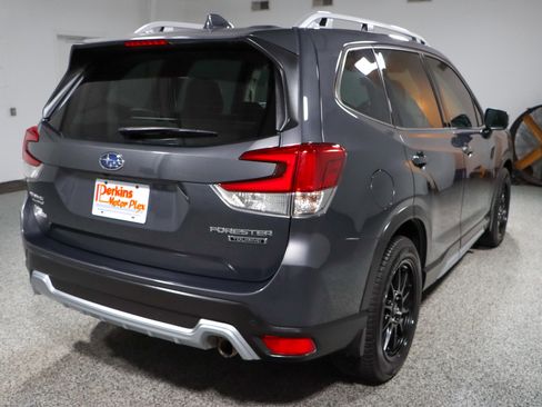 Used 2022 Subaru Forester Touring image 7
