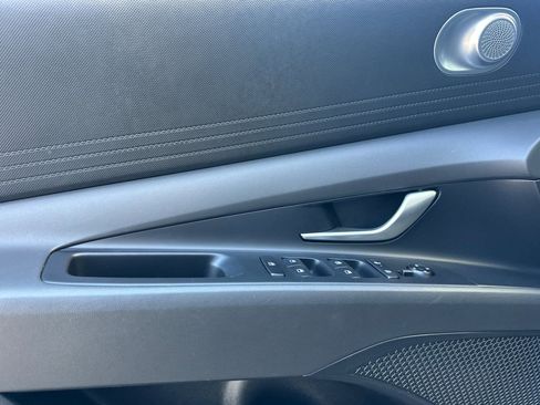 Certified 2026 Hyundai Elantra SE image 14