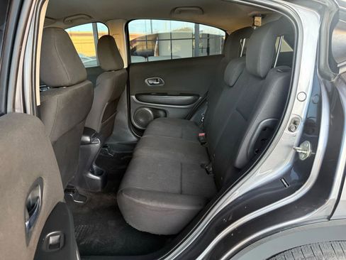 Used 2016 Honda HR-V LX image 23