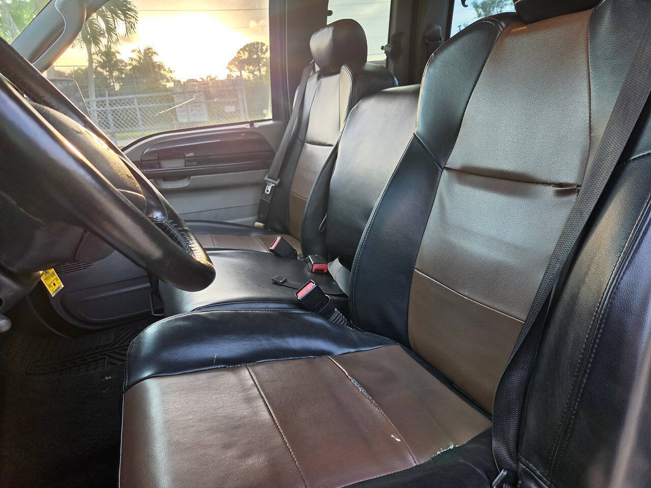 Used 2003 Ford F250 XLT AWD/4WD image 13