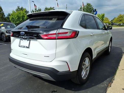 Certified 2024 Ford Edge SEL w/ Convenience Package AWD/4WD image 4