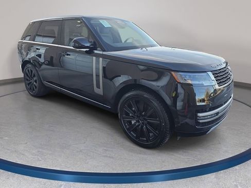 New 2026 Land Rover Range Rover SE image 3