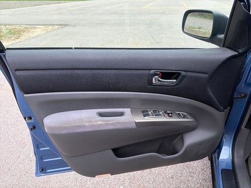 Used 2006 Toyota Prius FWD image 34
