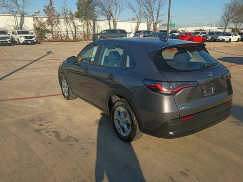 Used 2025 Honda HR-V LX image 12
