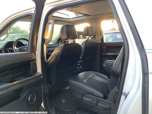 Used 2019 Ford Expedition Max Platinum image 13
